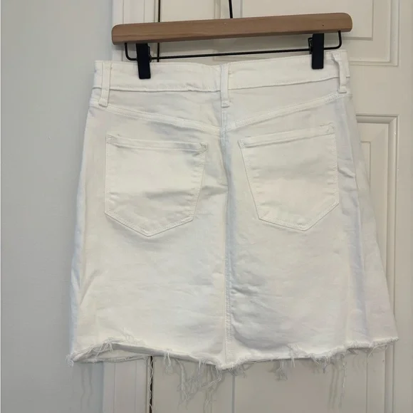 Old Navy White Denim Skirt - Picture 3 of 7